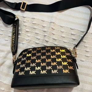 Never used Michael Kors purse